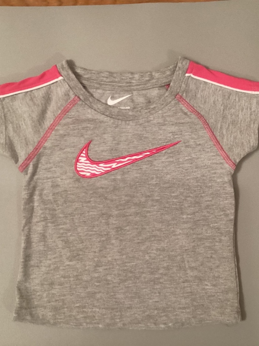 Nike toddler athletic t-shirt (2T)